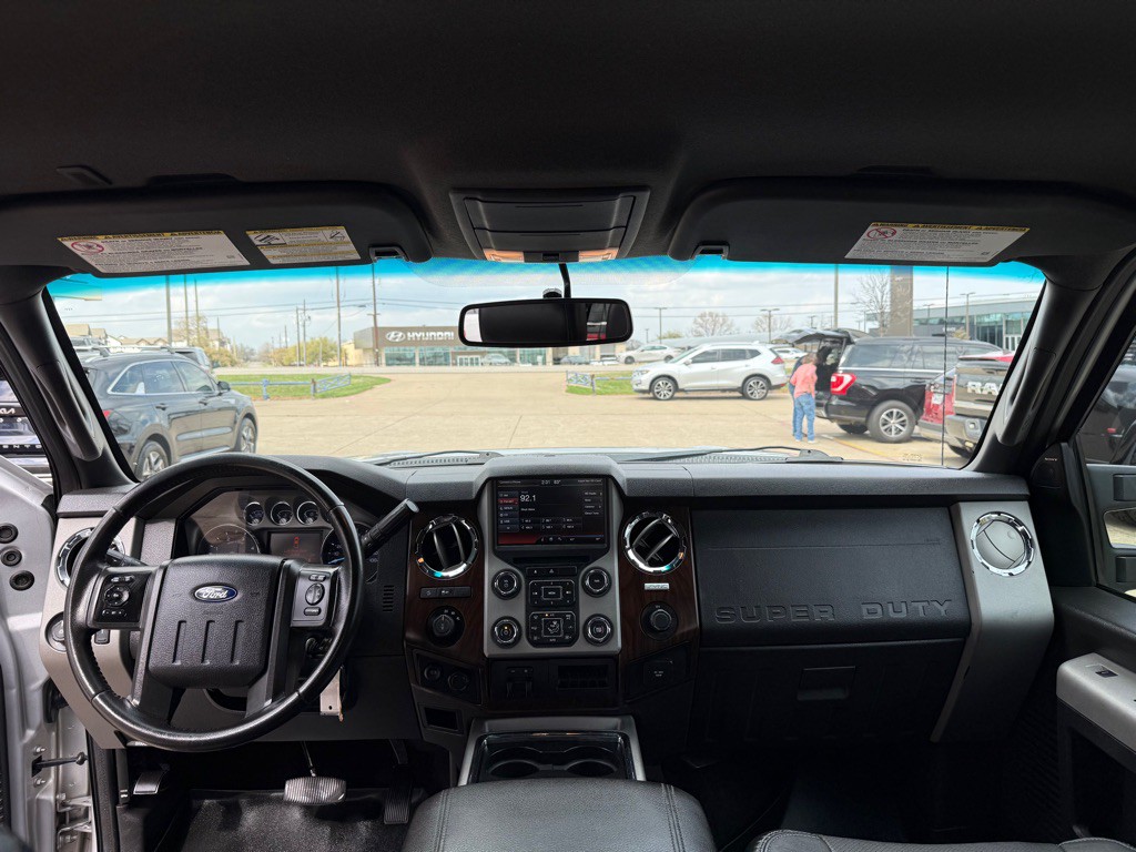 2015 Ford F-250 Image 24