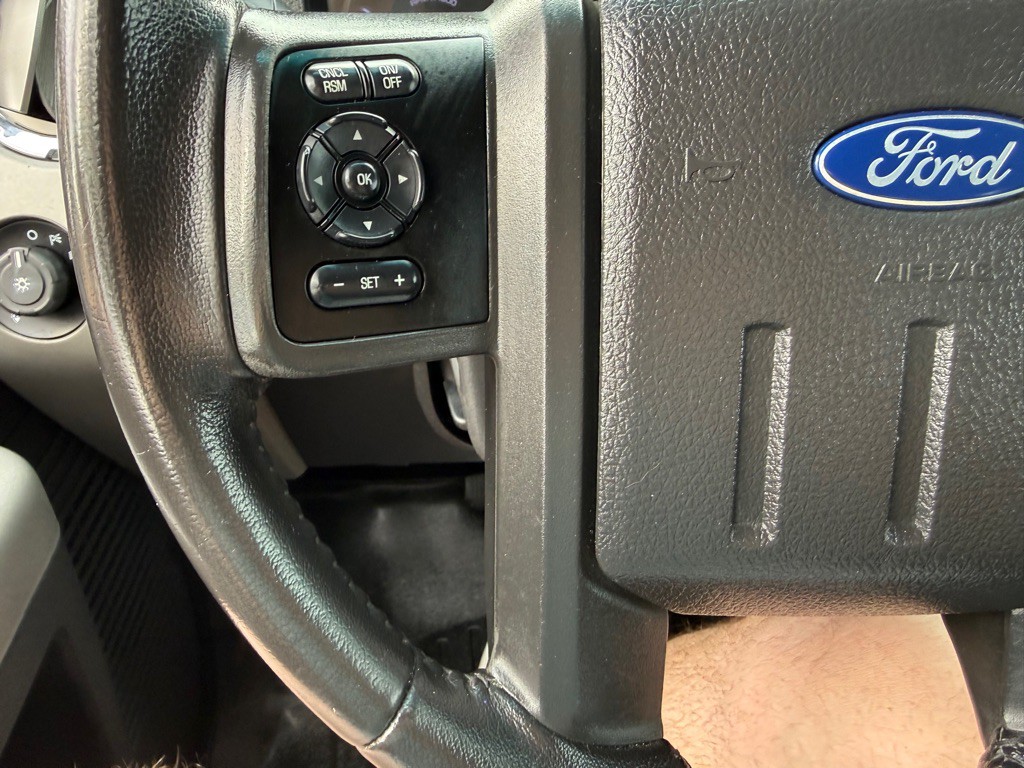 2015 Ford F-250 Image 28
