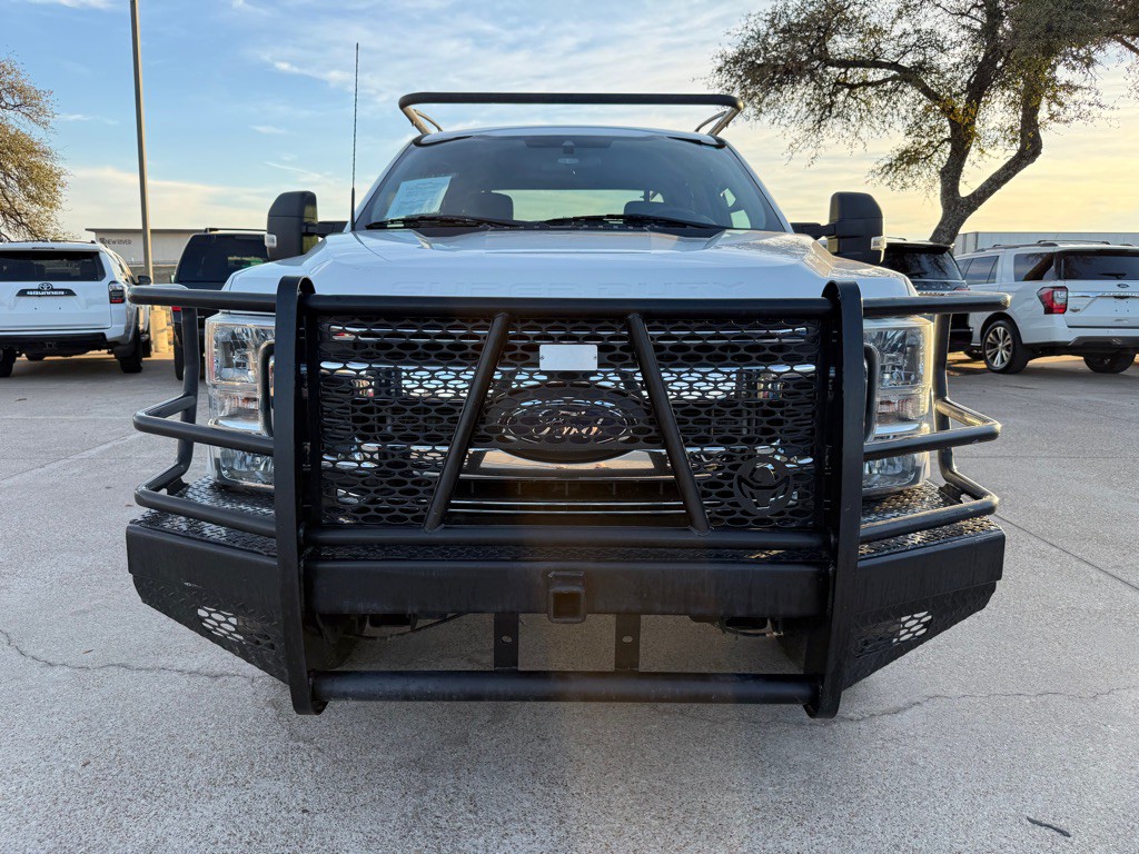2022 Ford F-250 Image 2