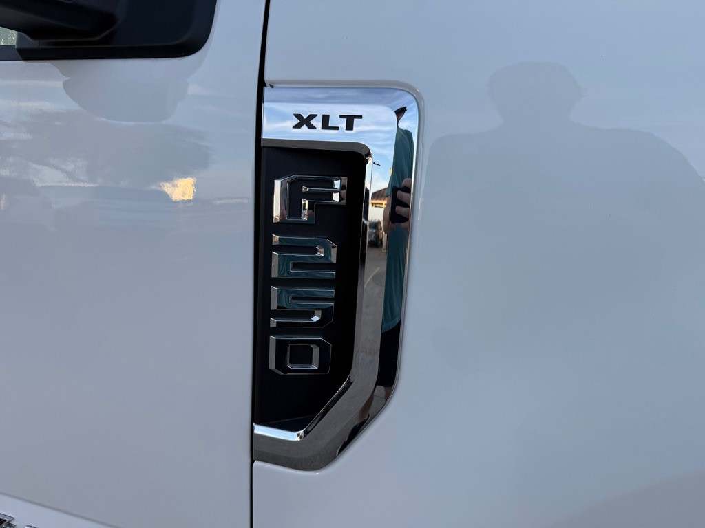 2022 Ford F-250 Image 9