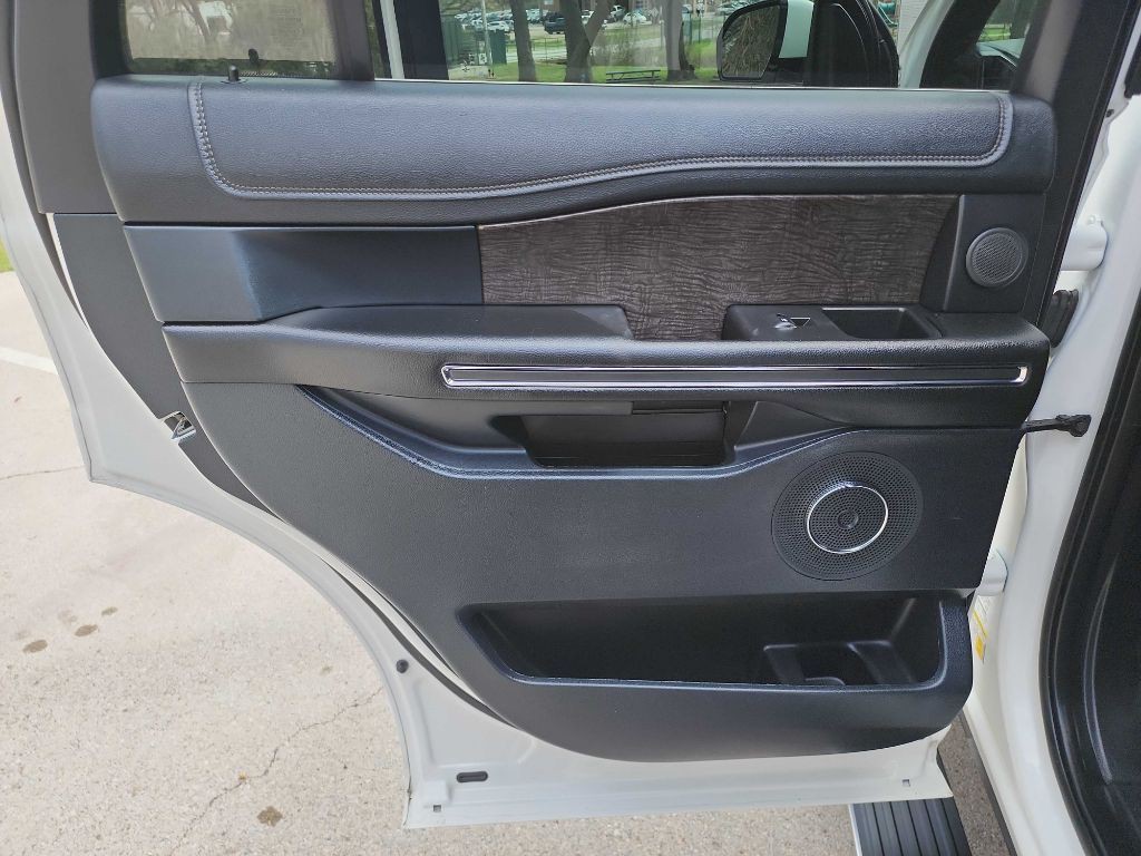 2020 Ford Expedition Image 29