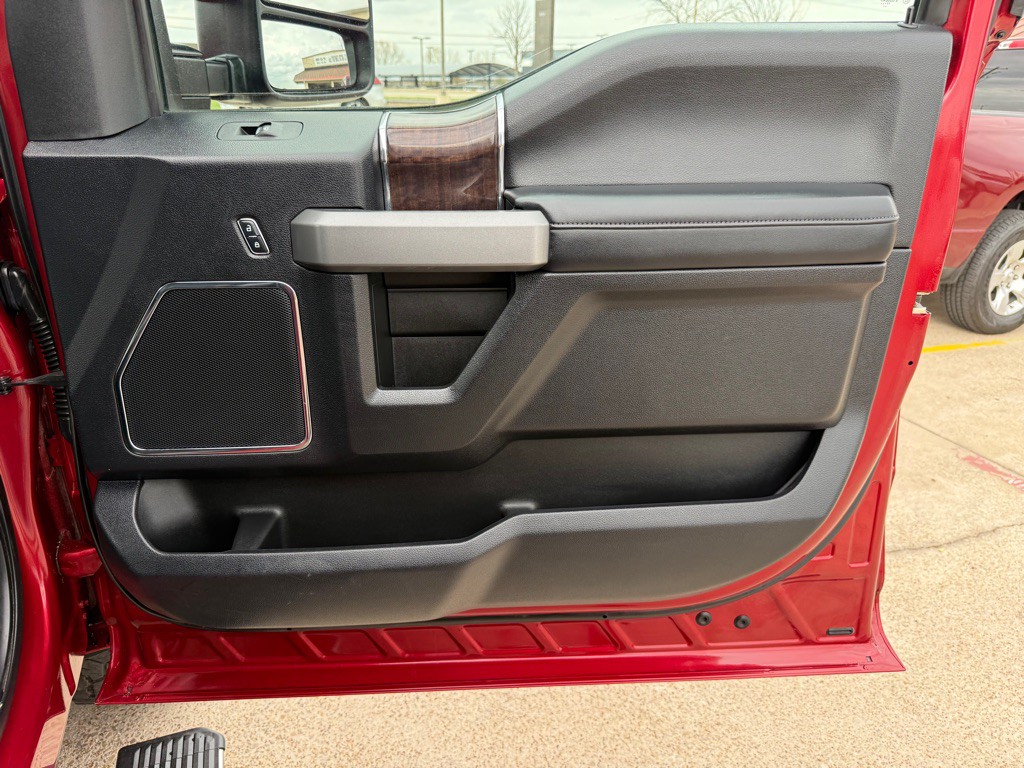 2017 Ford F-250 Image 29