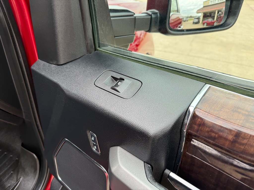 2017 Ford F-250 Image 31
