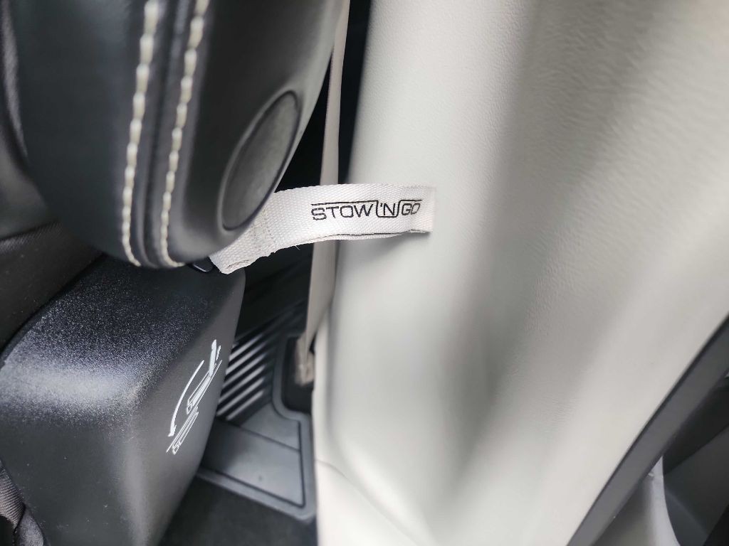 2020 Chrysler Voyager Image 25