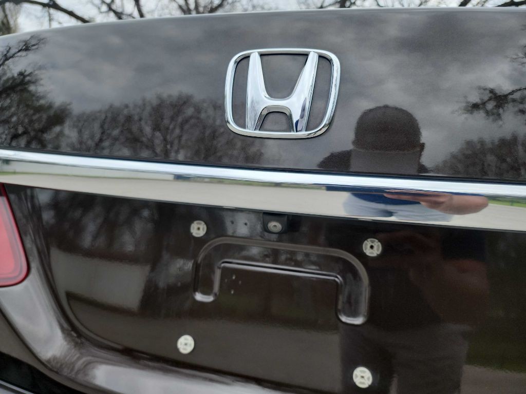 2016 Honda Accord Image 6