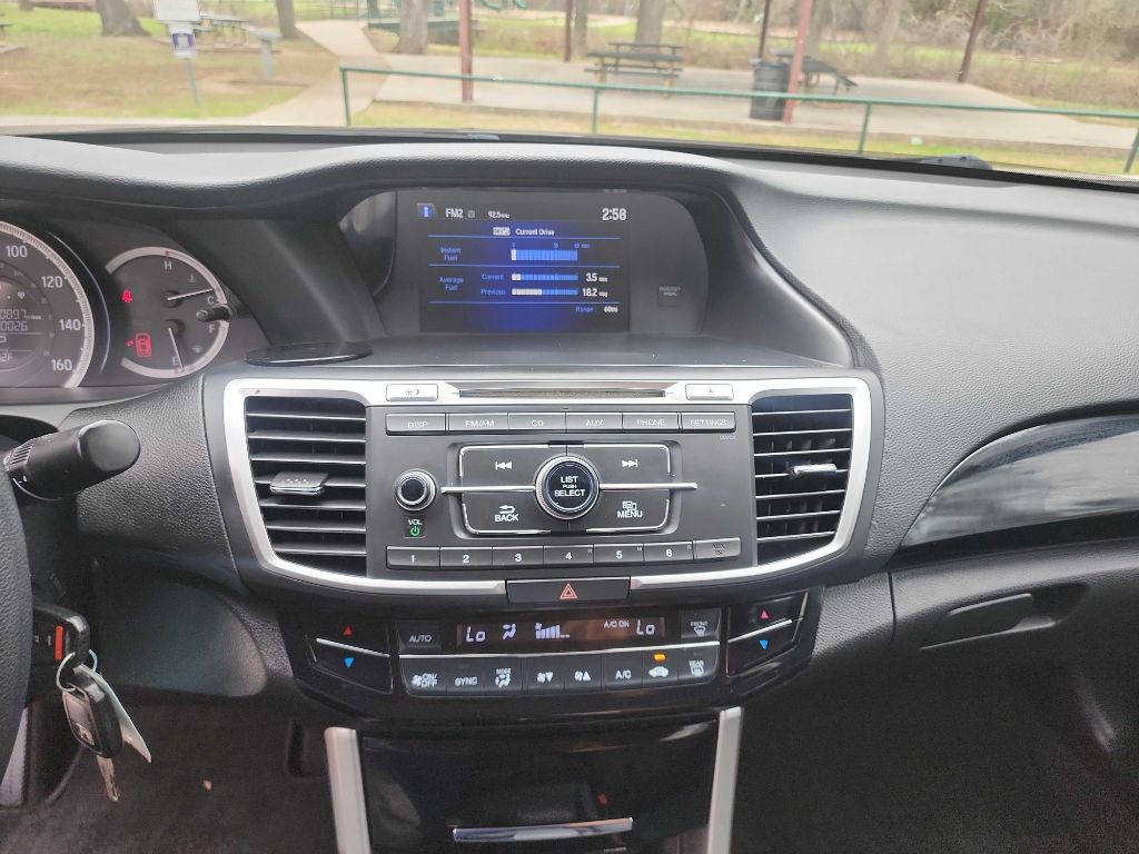 2016 Honda Accord Image 21