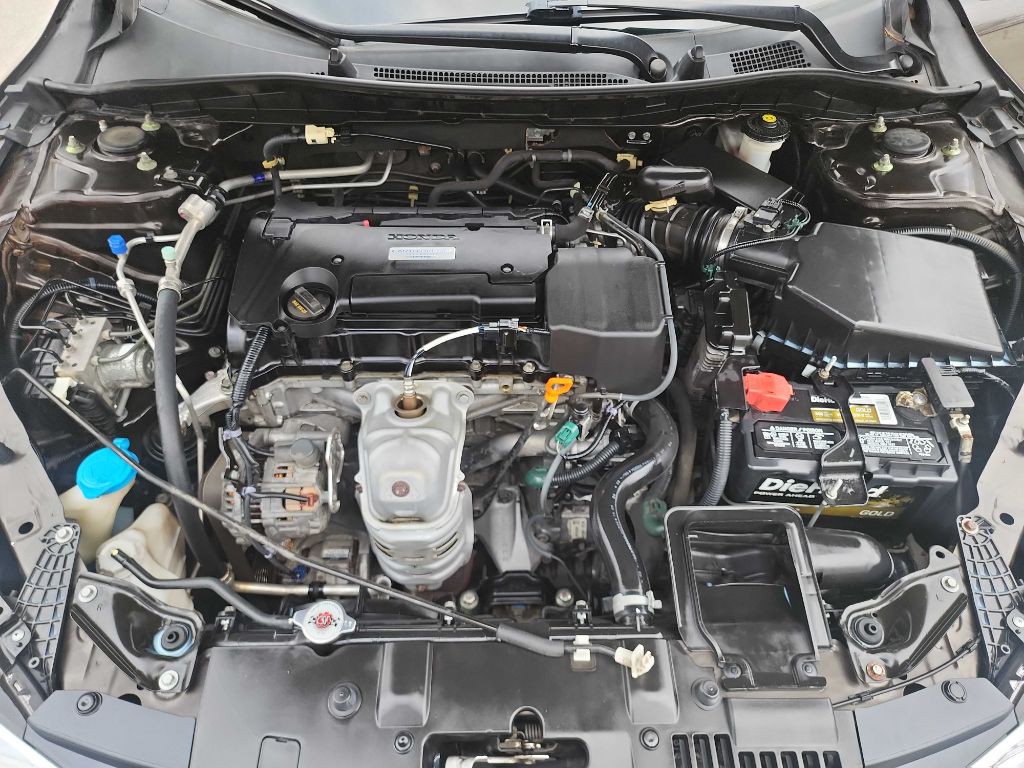 2016 Honda Accord Image 36