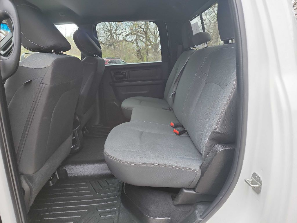 2022 RAM 2500 Image 32