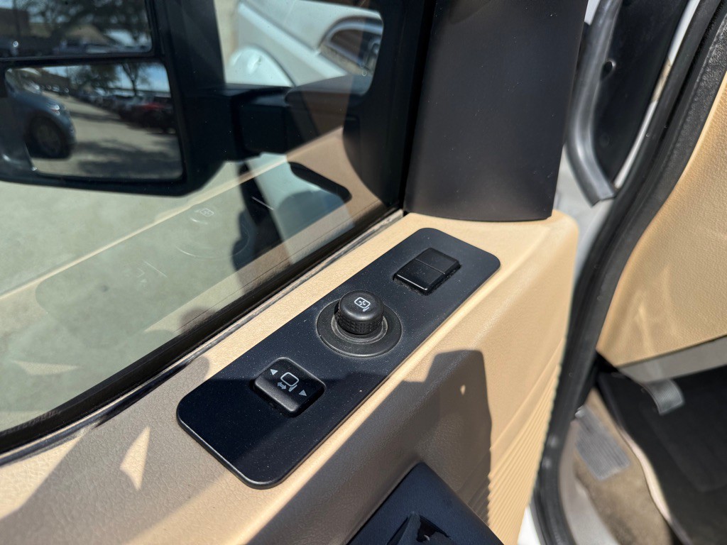 2013 Ford F-250 Image 21