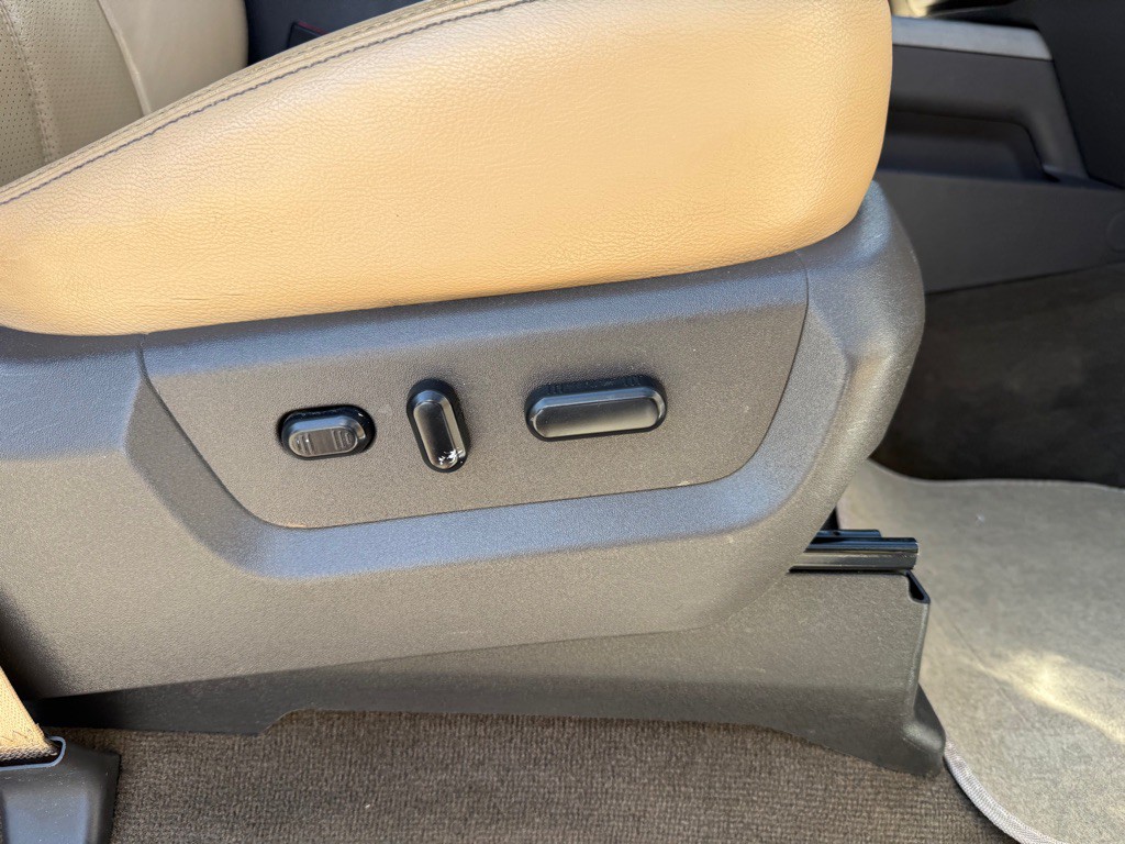 2013 Ford F-250 Image 24
