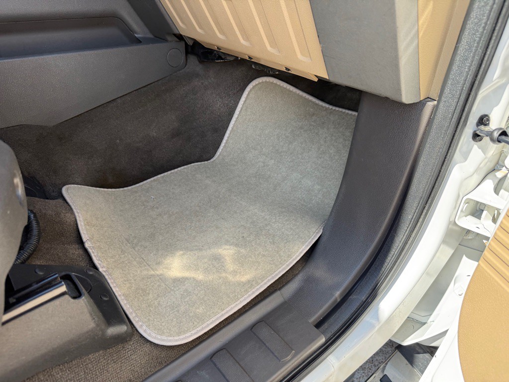 2013 Ford F-250 Image 25