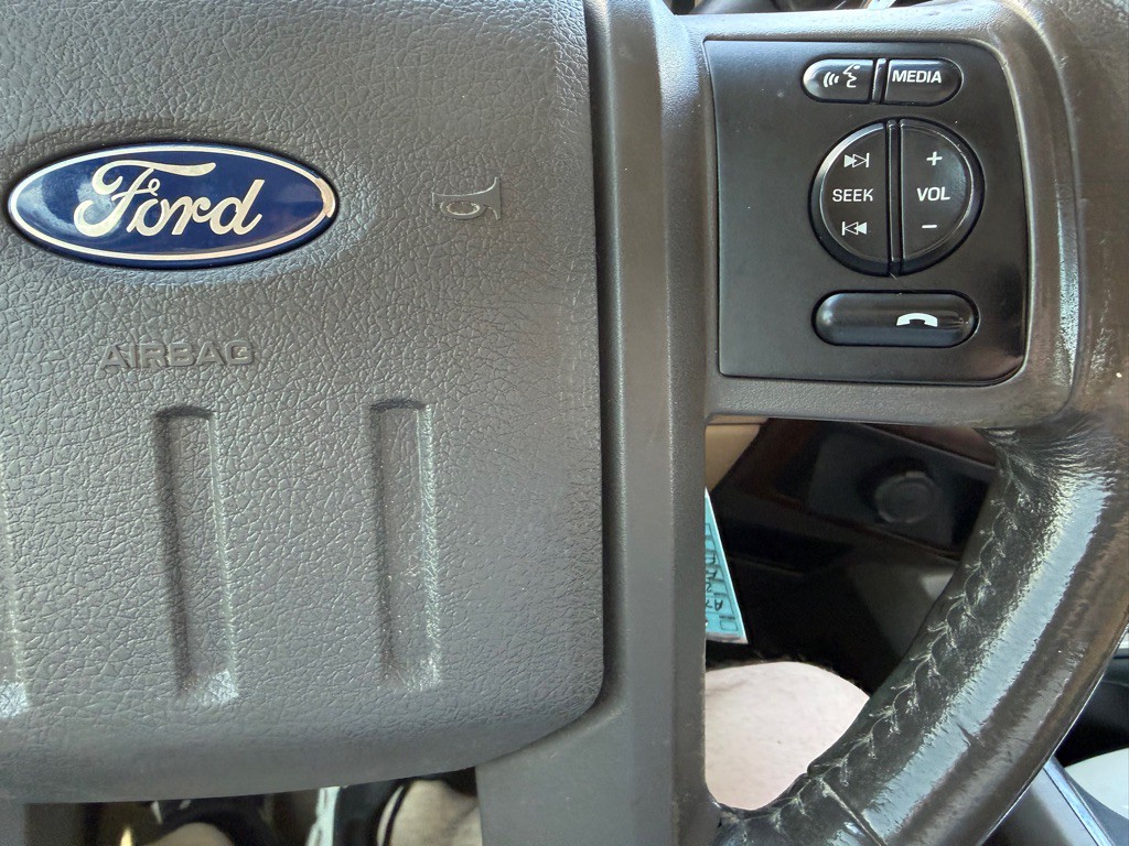 2013 Ford F-250 Image 30
