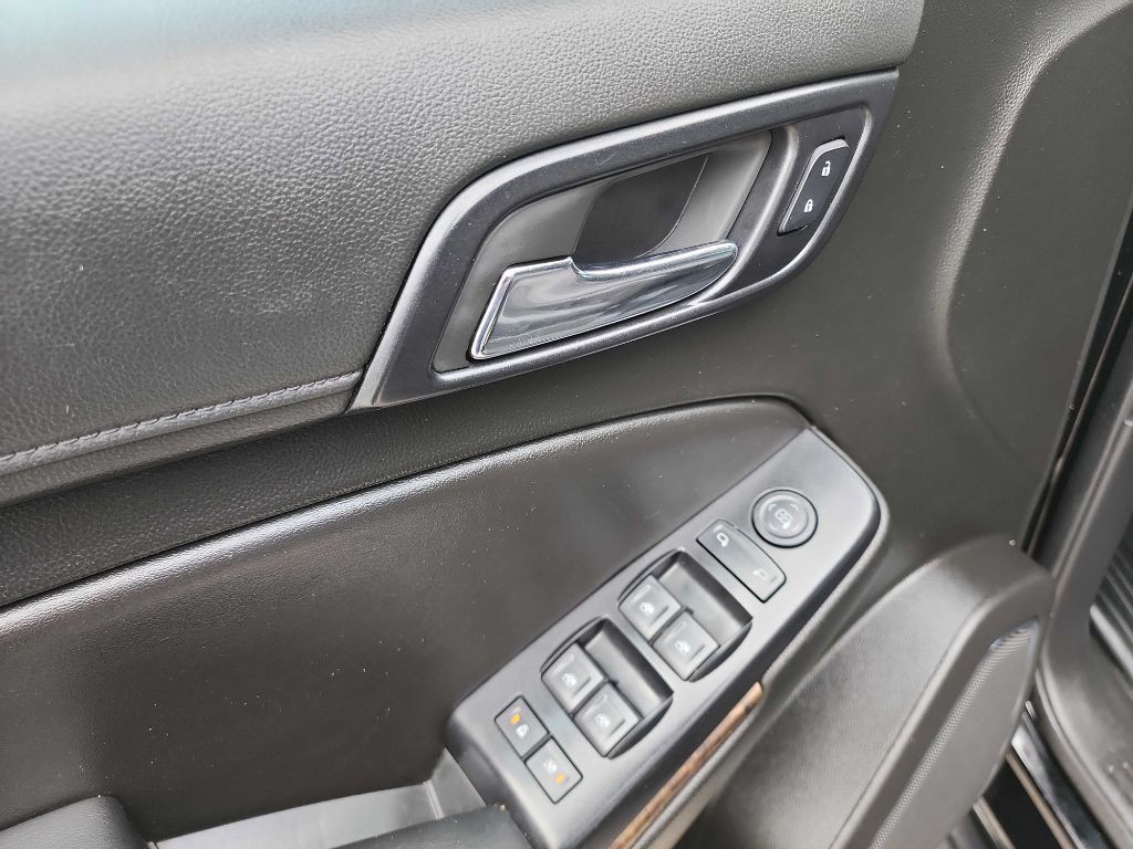 2019 Chevrolet Tahoe Image 16