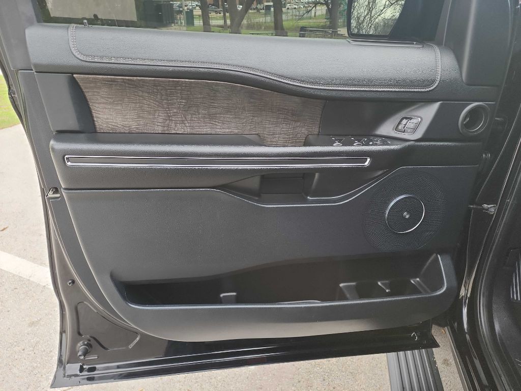 2020 Ford Expedition Image 11