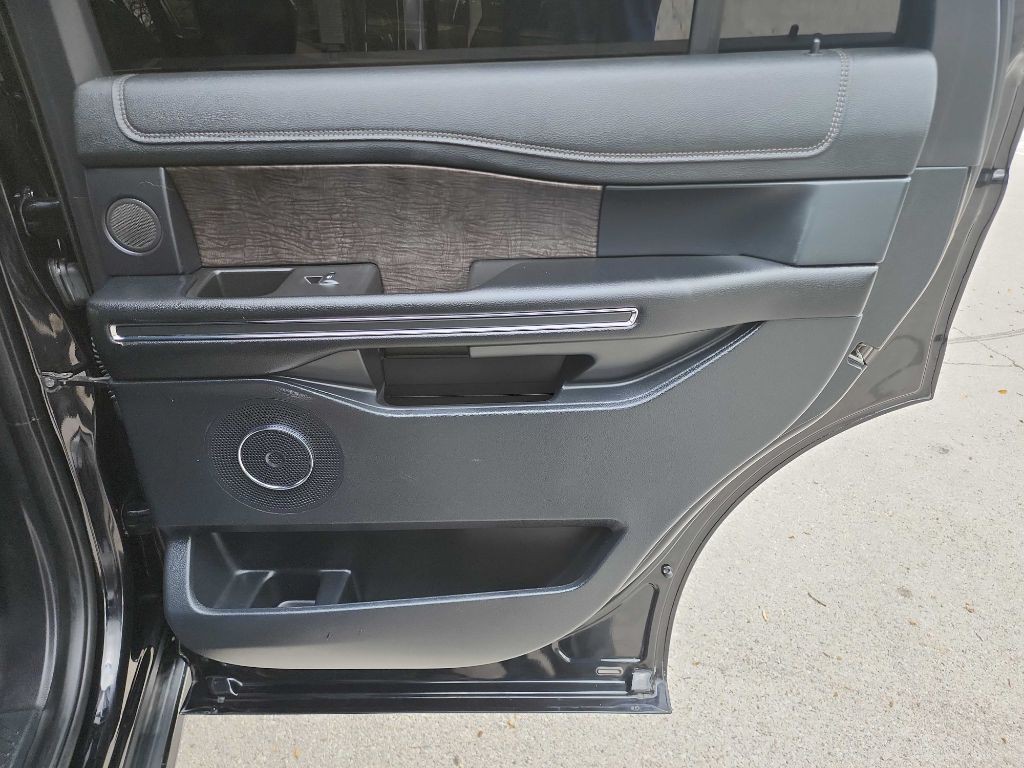 2020 Ford Expedition Image 37