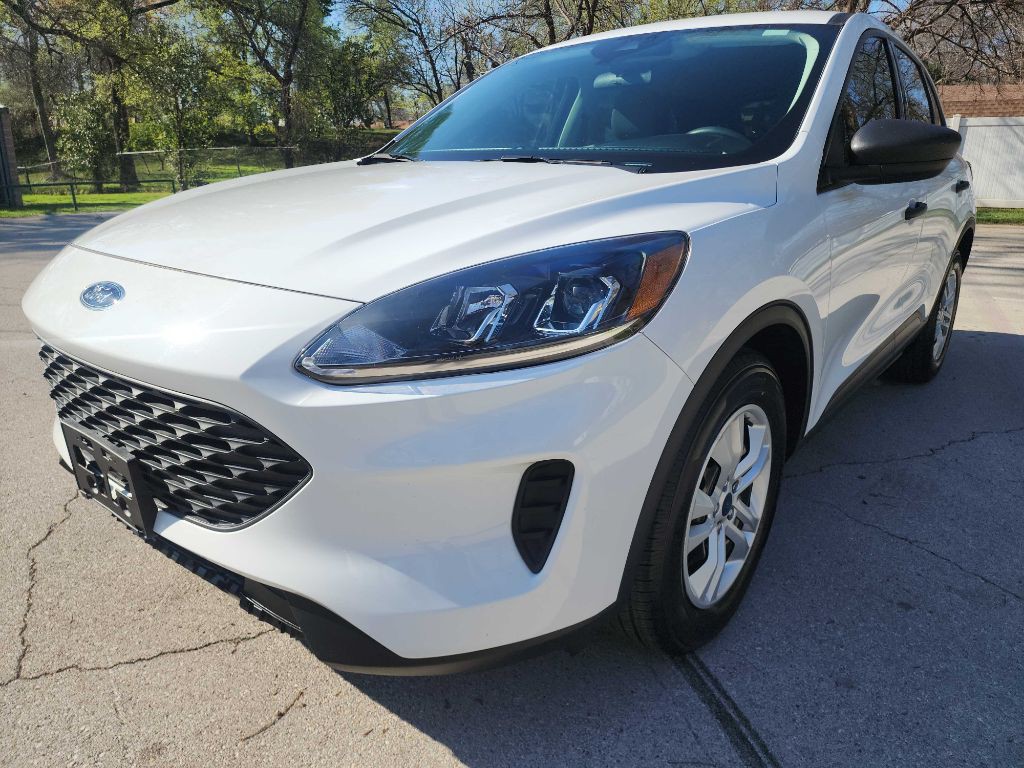 2022 Ford Escape Image 3