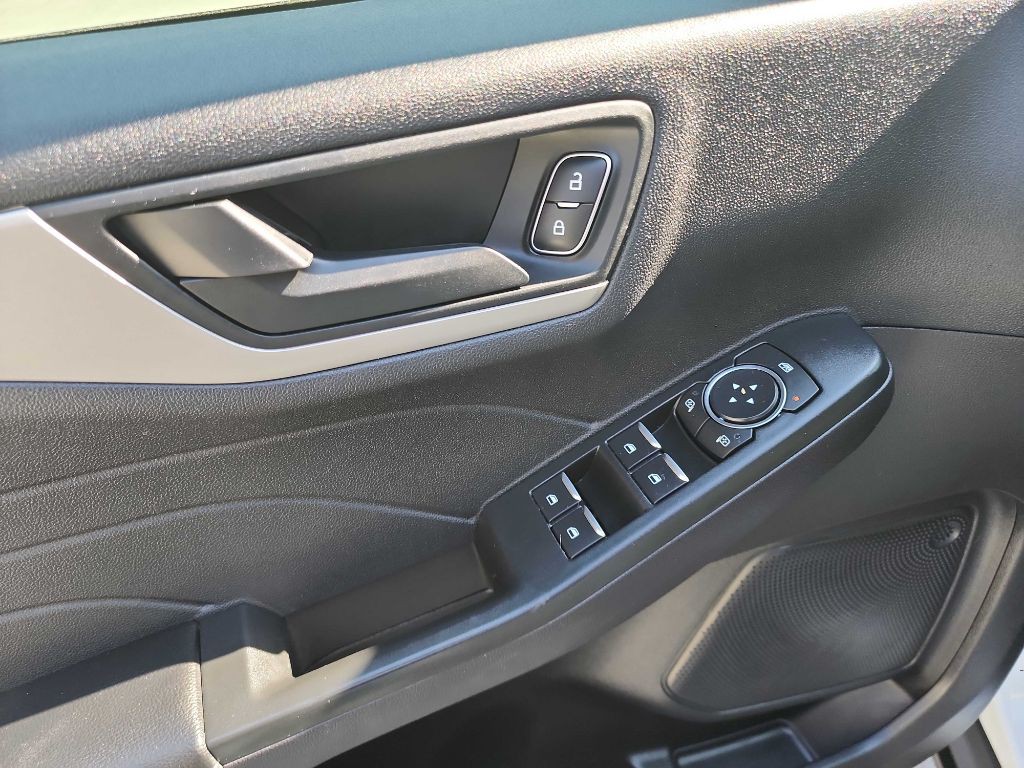 2022 Ford Escape Image 13