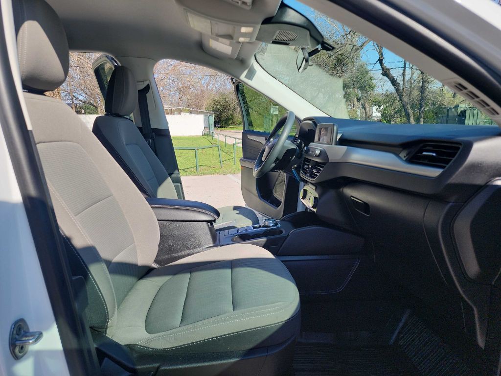 2022 Ford Escape Image 34
