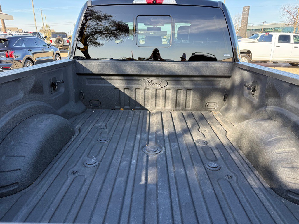 2021 Ford F-250 Image 15