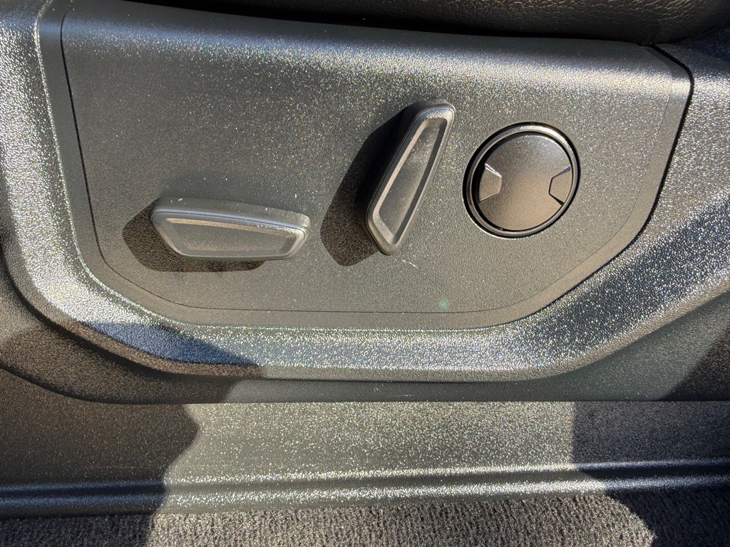 2021 Ford F-250 Image 21