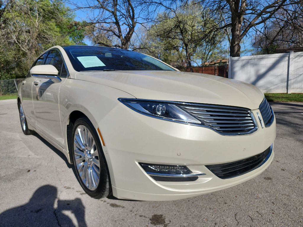 2015 Lincoln MKZ Image 1