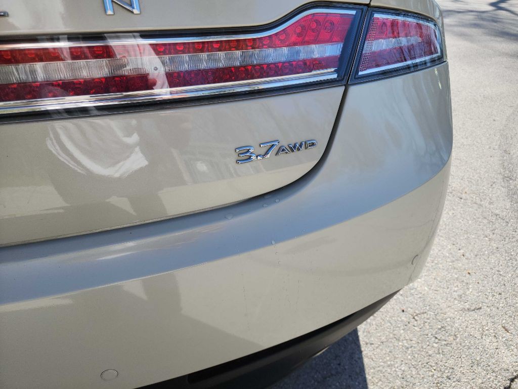 2015 Lincoln MKZ Image 7