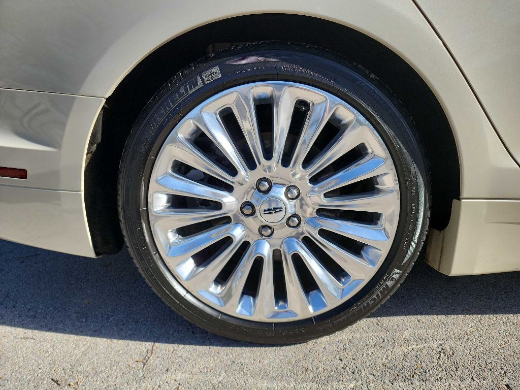 2015 Lincoln MKZ Image 9