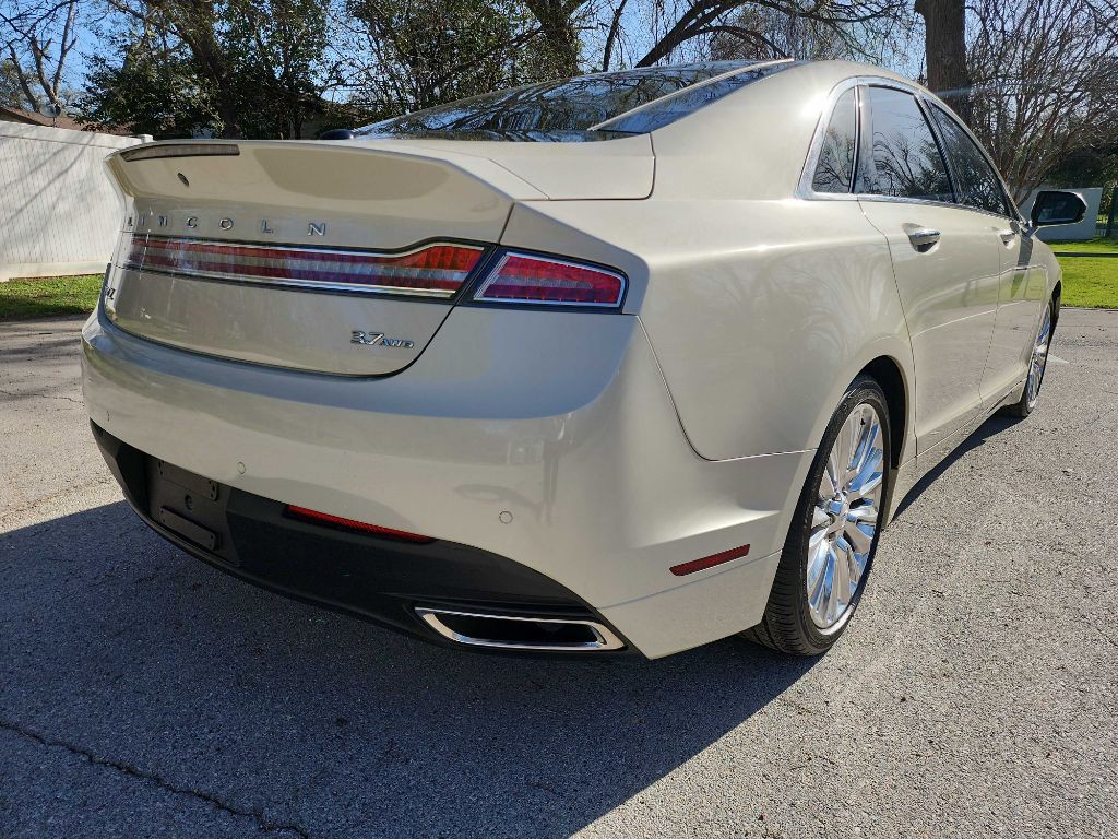 2015 Lincoln MKZ Image 11