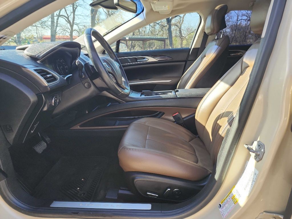 2015 Lincoln MKZ Image 15