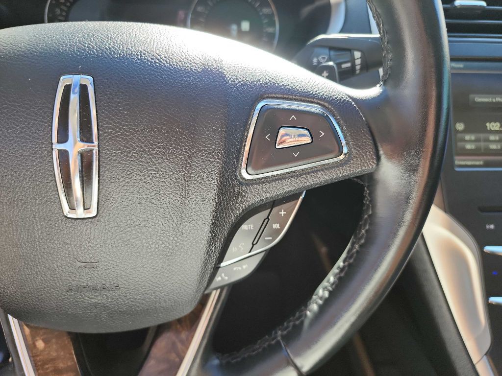 2015 Lincoln MKZ Image 19