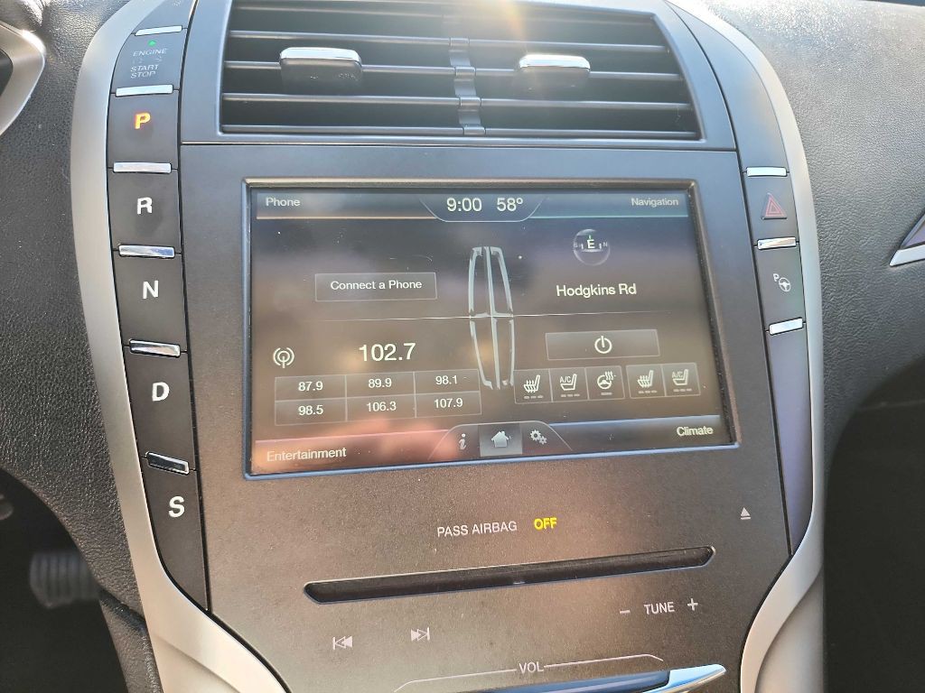 2015 Lincoln MKZ Image 22