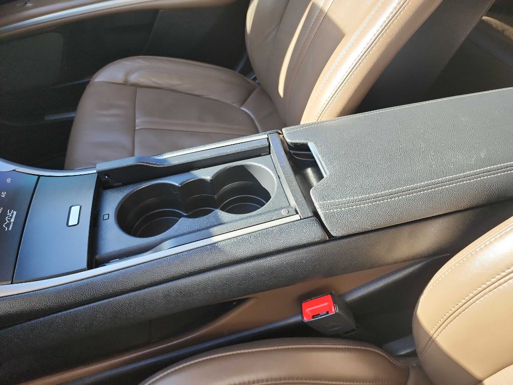 2015 Lincoln MKZ Image 24