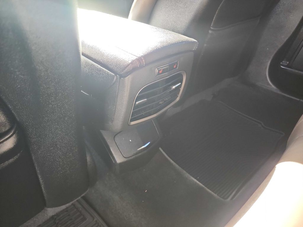 2015 Lincoln MKZ Image 27