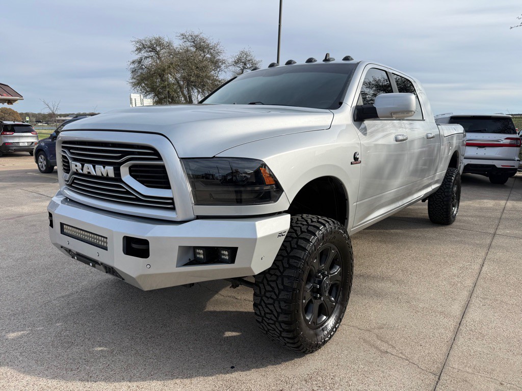 2018 RAM 2500 Image 3