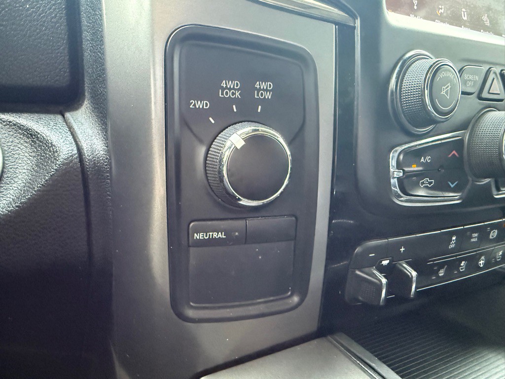 2018 RAM 2500 Image 32