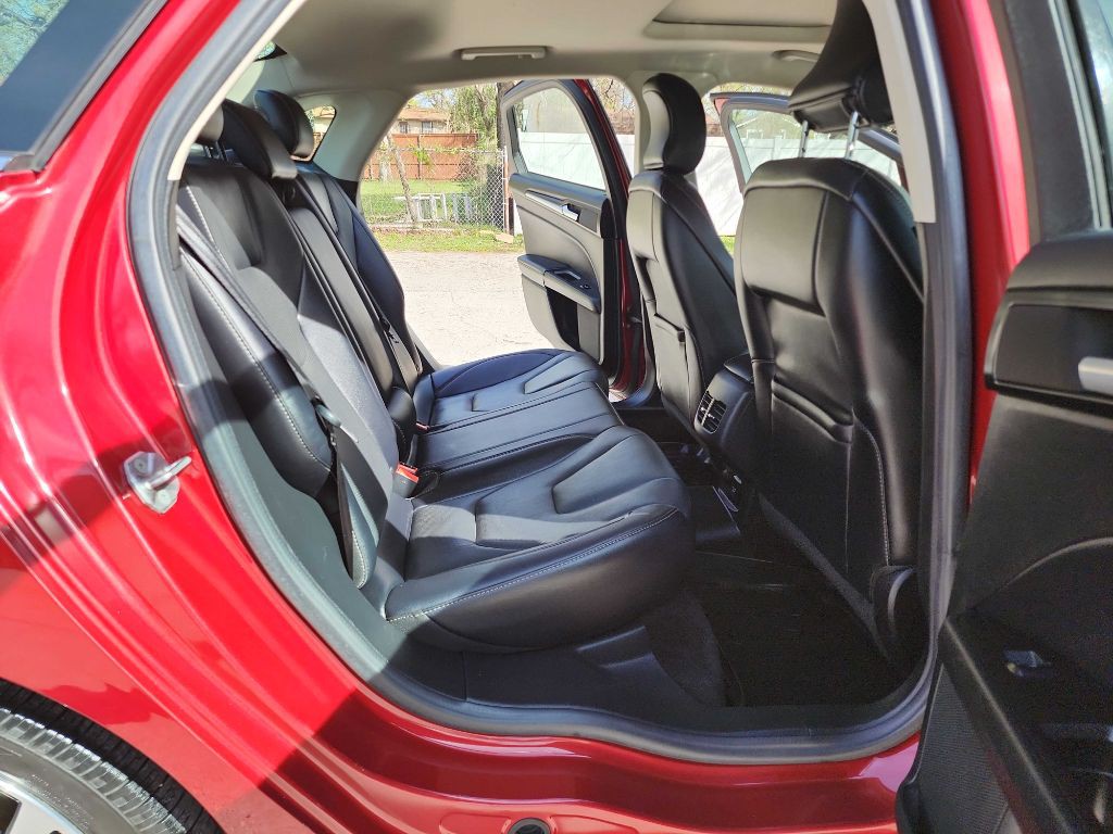 2017 Ford Fusion Image 33