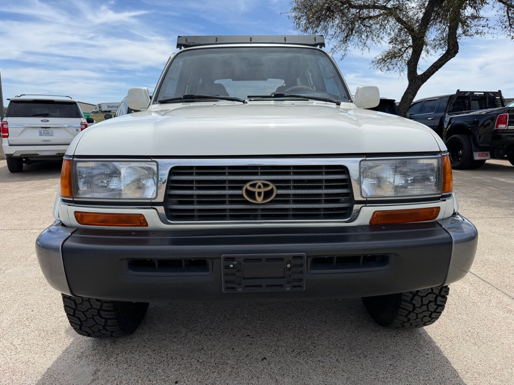 1997 Toyota Land Cruiser Image 2