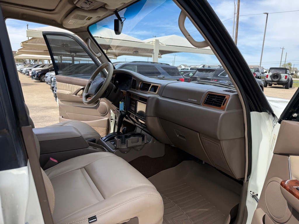 1997 Toyota Land Cruiser Image 16