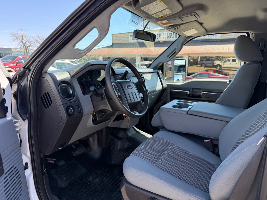 2011 Ford F-350 Image 13