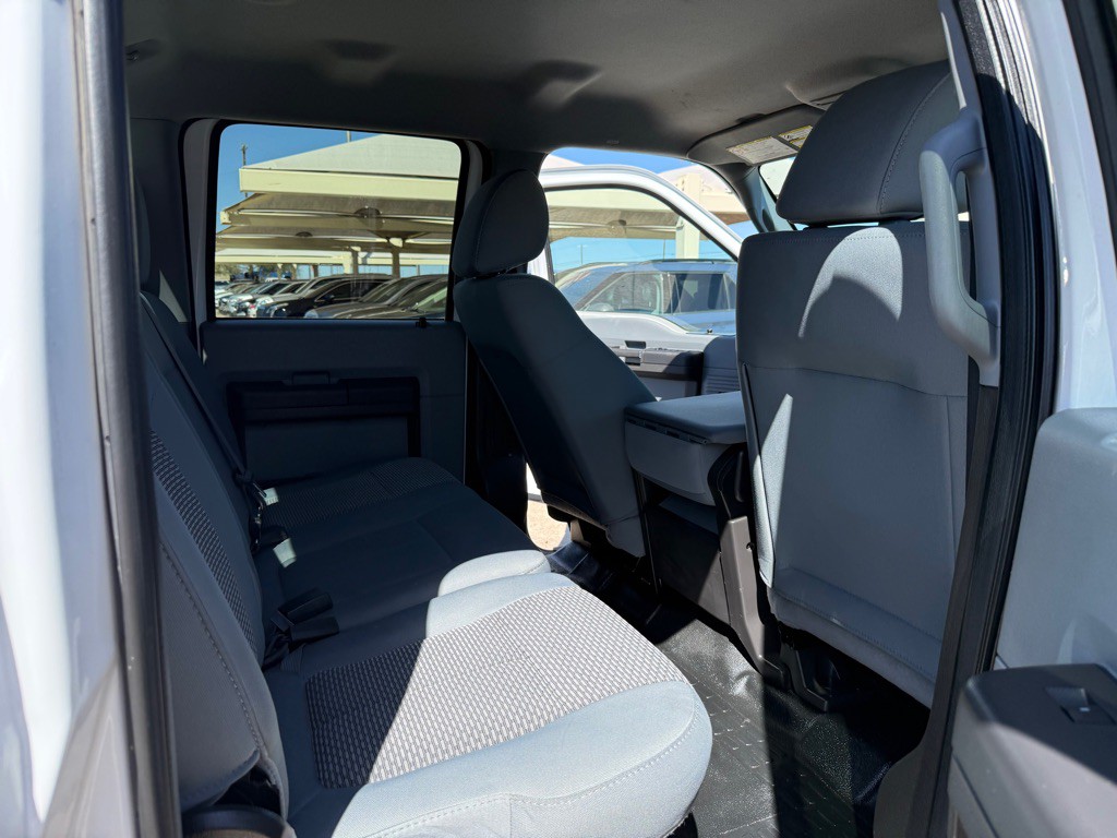 2011 Ford F-350 Image 16