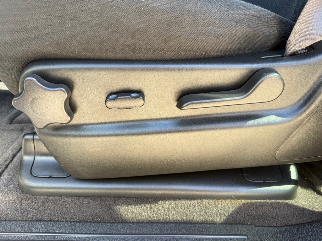 2011 Chevrolet Avalanche Image 21