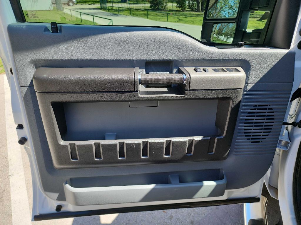 2012 Ford F-350 Image 17