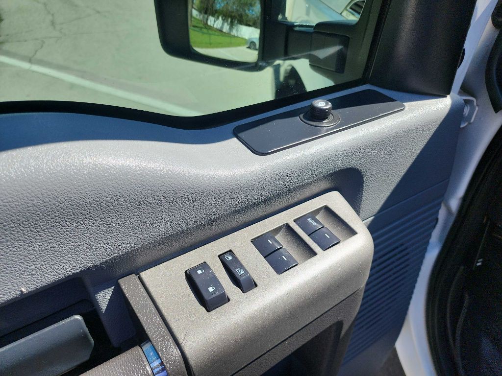 2012 Ford F-350 Image 19