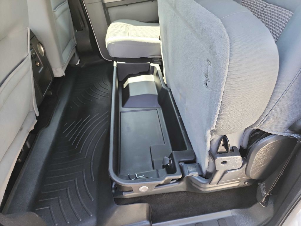 2012 Ford F-350 Image 32