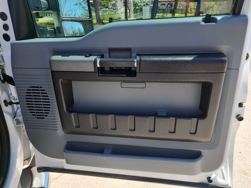 2012 Ford F-350 Image 38