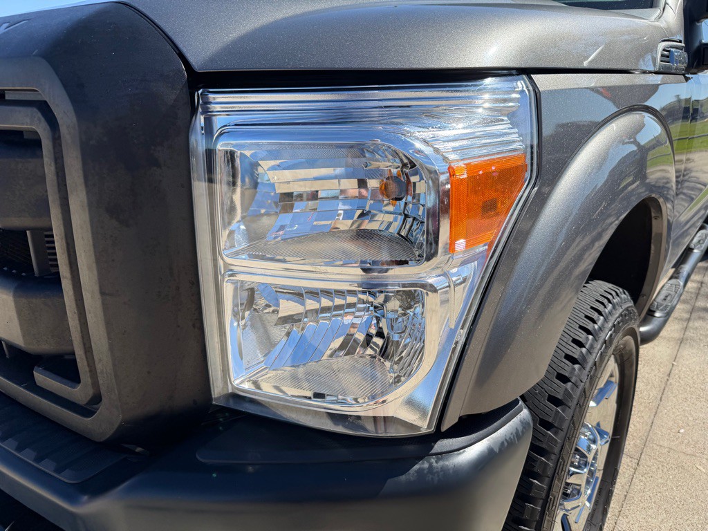 2011 Ford F-250 Image 10