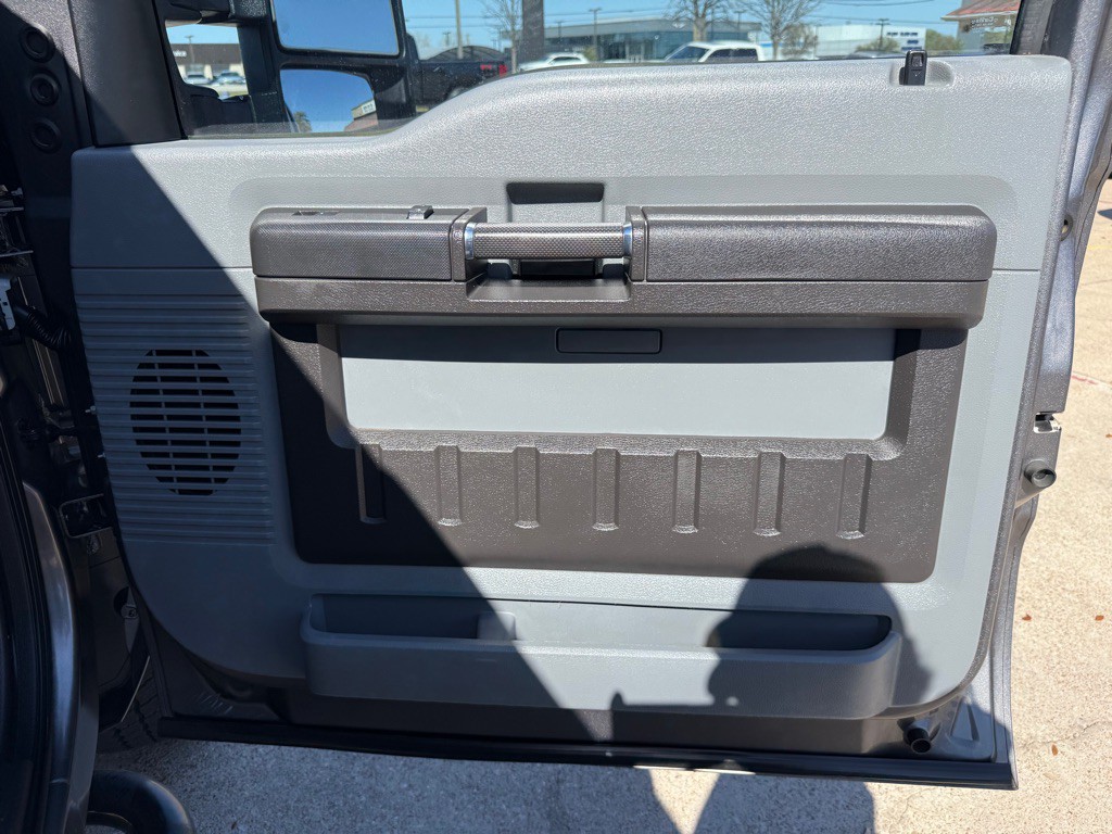 2011 Ford F-250 Image 24