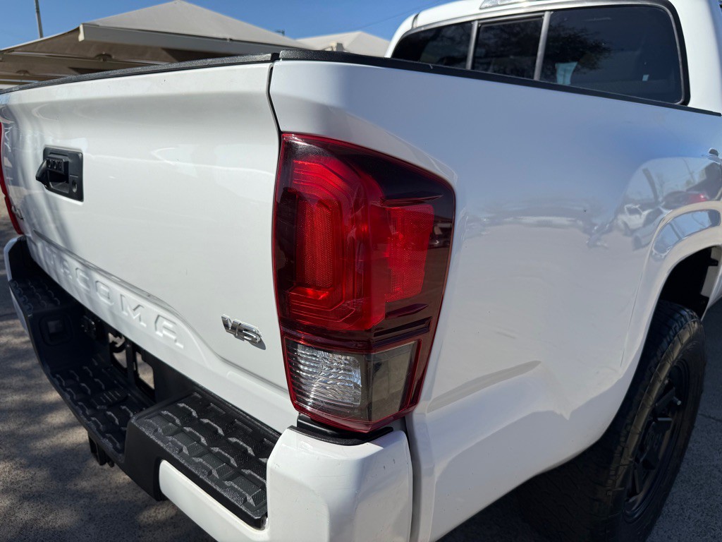 2023 Toyota Tacoma Image 8