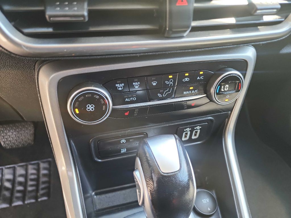 2020 Ford Econoline Image 23