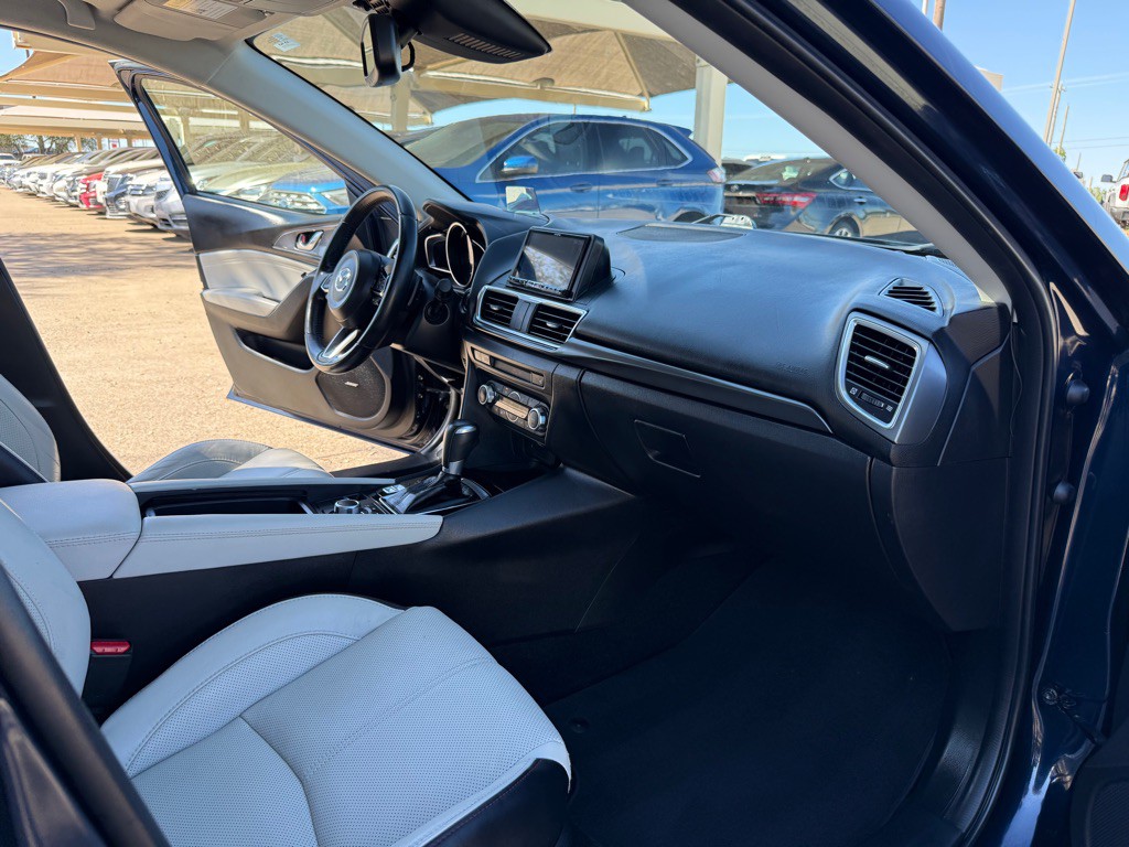 2018 Mazda Mazda3 Image 16